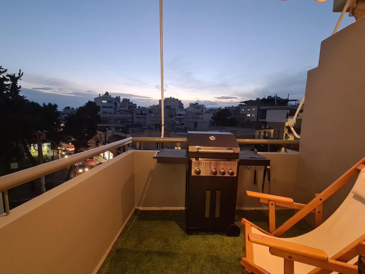 אתונה Sunny Home Private Jacuzzi Hydromassage Acropolis & Lycabettus Far View Parking 300M Metro Peristeri מראה חיצוני תמונה