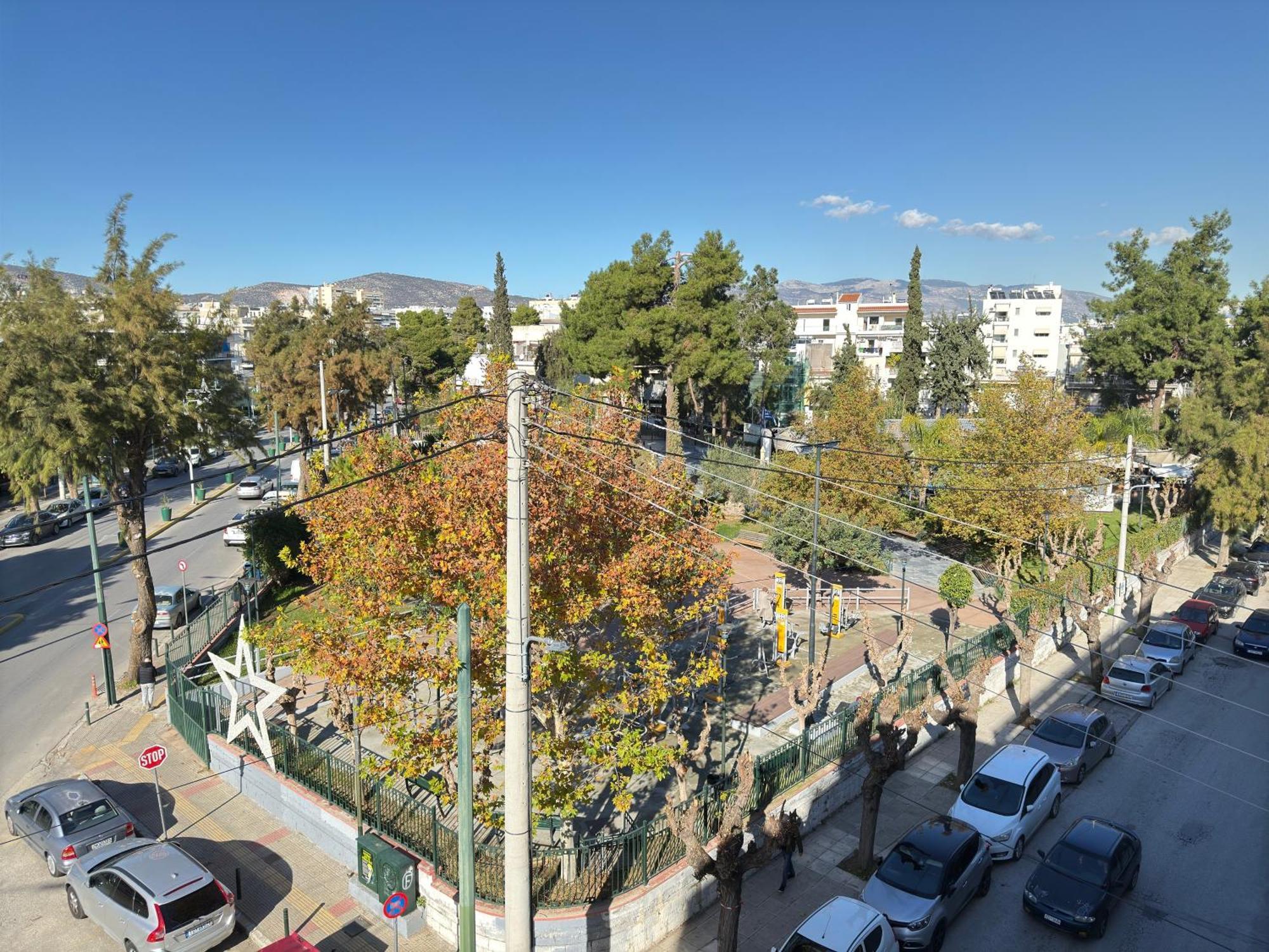 אתונה Sunny Home Private Jacuzzi Hydromassage Acropolis & Lycabettus Far View Parking 300M Metro Peristeri חדר תמונה
