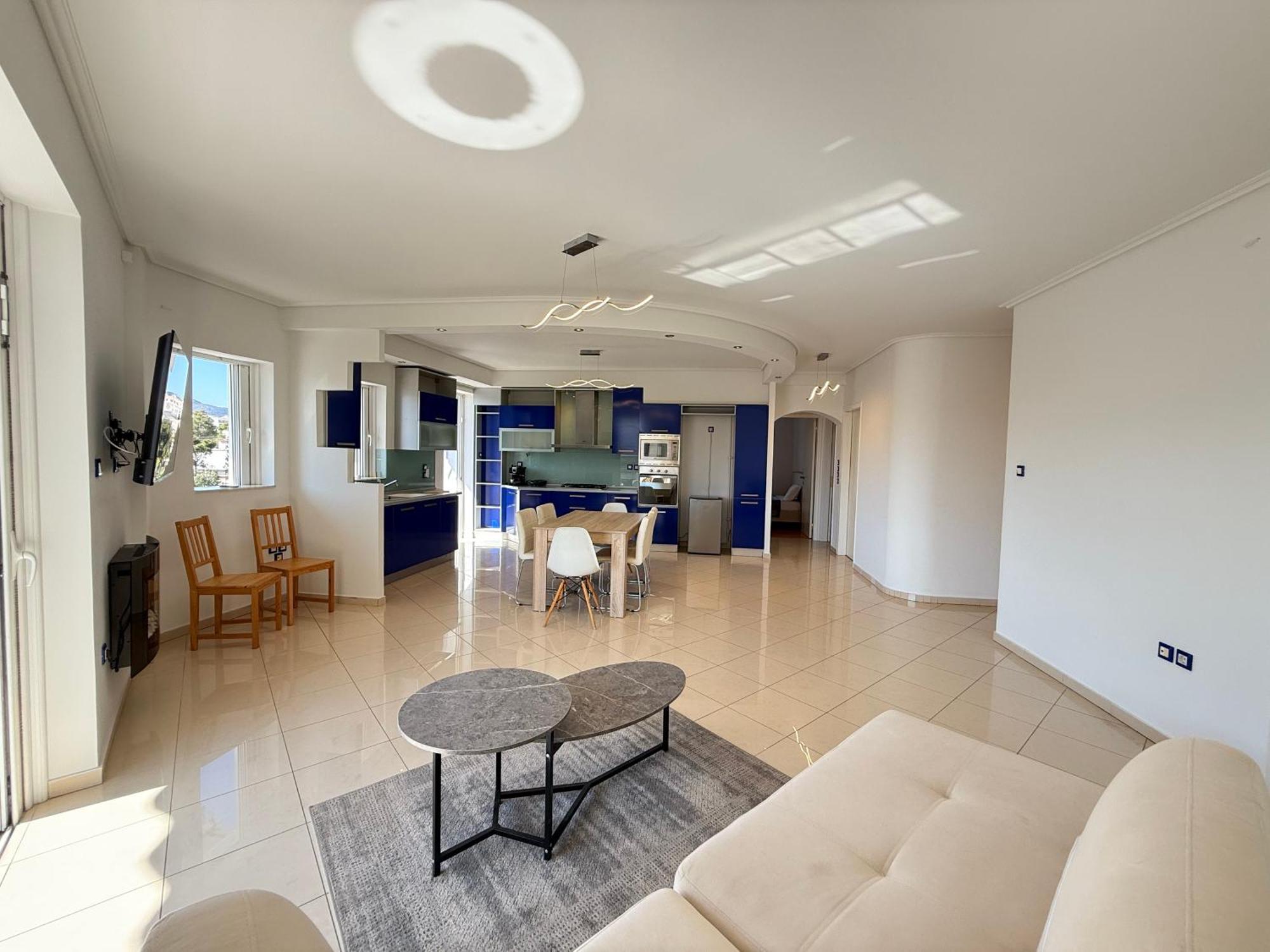 אתונה Sunny Home Private Jacuzzi Hydromassage Acropolis & Lycabettus Far View Parking 300M Metro Peristeri מראה חיצוני תמונה