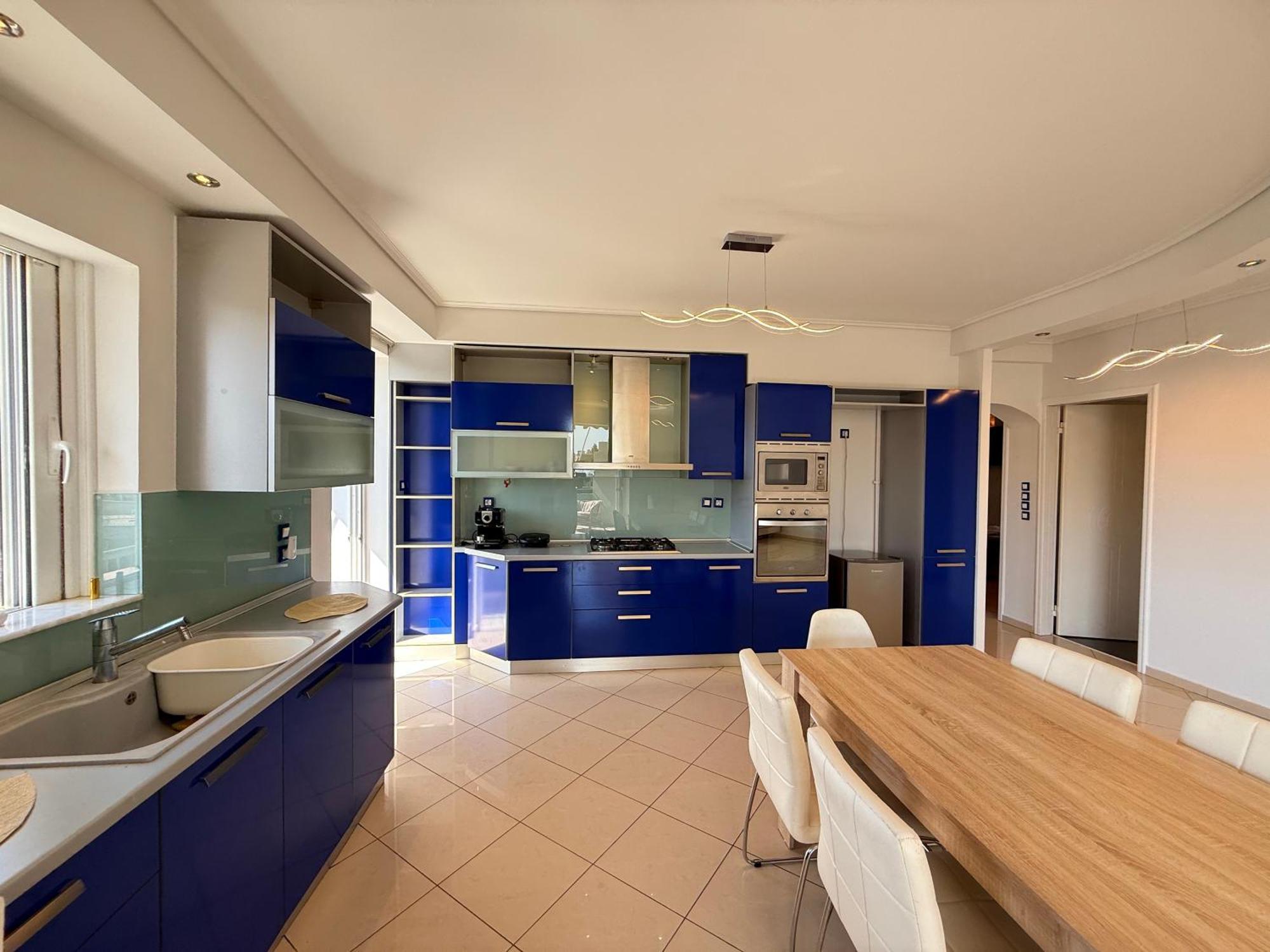אתונה Sunny Home Private Jacuzzi Hydromassage Acropolis & Lycabettus Far View Parking 300M Metro Peristeri מראה חיצוני תמונה