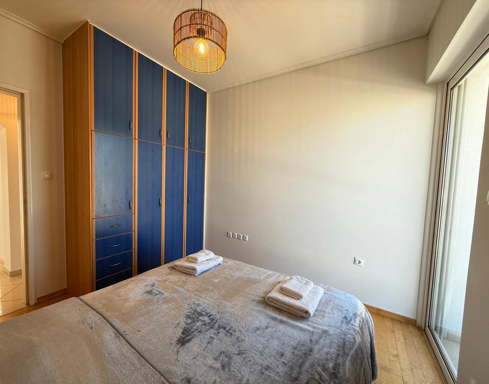 אתונה Sunny Home Private Jacuzzi Hydromassage Acropolis & Lycabettus Far View Parking 300M Metro Peristeri מראה חיצוני תמונה
