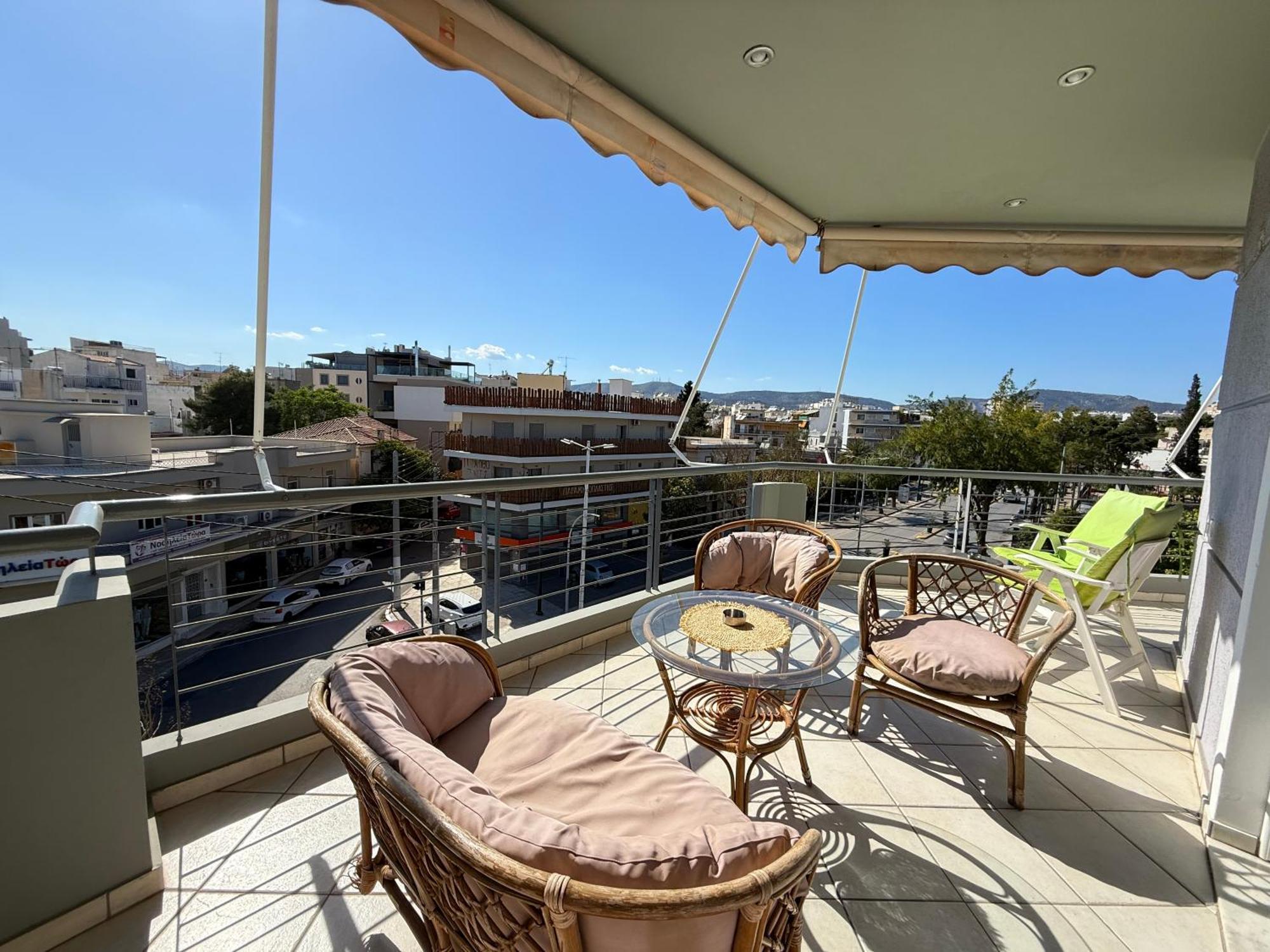 אתונה Sunny Home Private Jacuzzi Hydromassage Acropolis & Lycabettus Far View Parking 300M Metro Peristeri מראה חיצוני תמונה