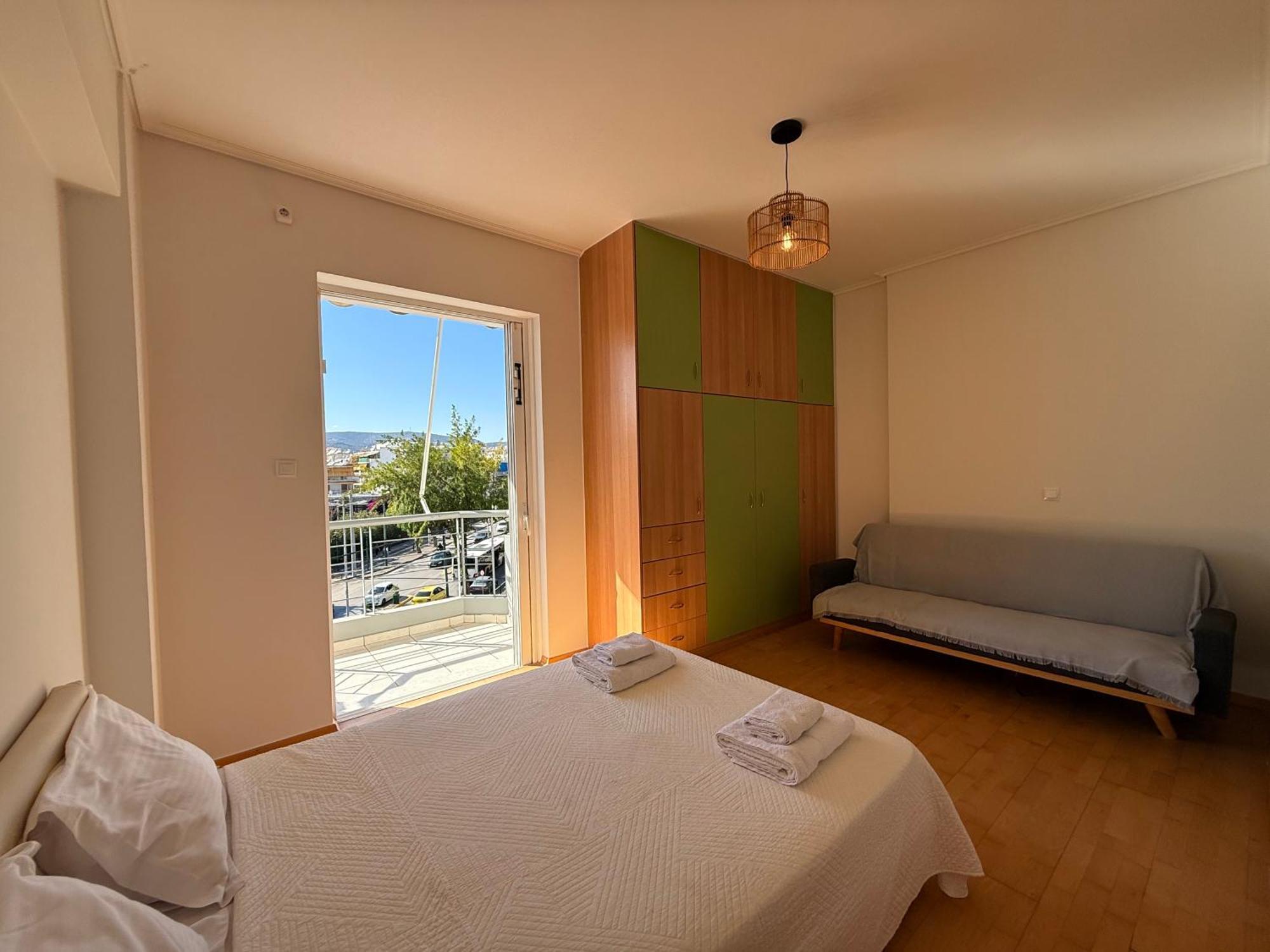 אתונה Sunny Home Private Jacuzzi Hydromassage Acropolis & Lycabettus Far View Parking 300M Metro Peristeri מראה חיצוני תמונה