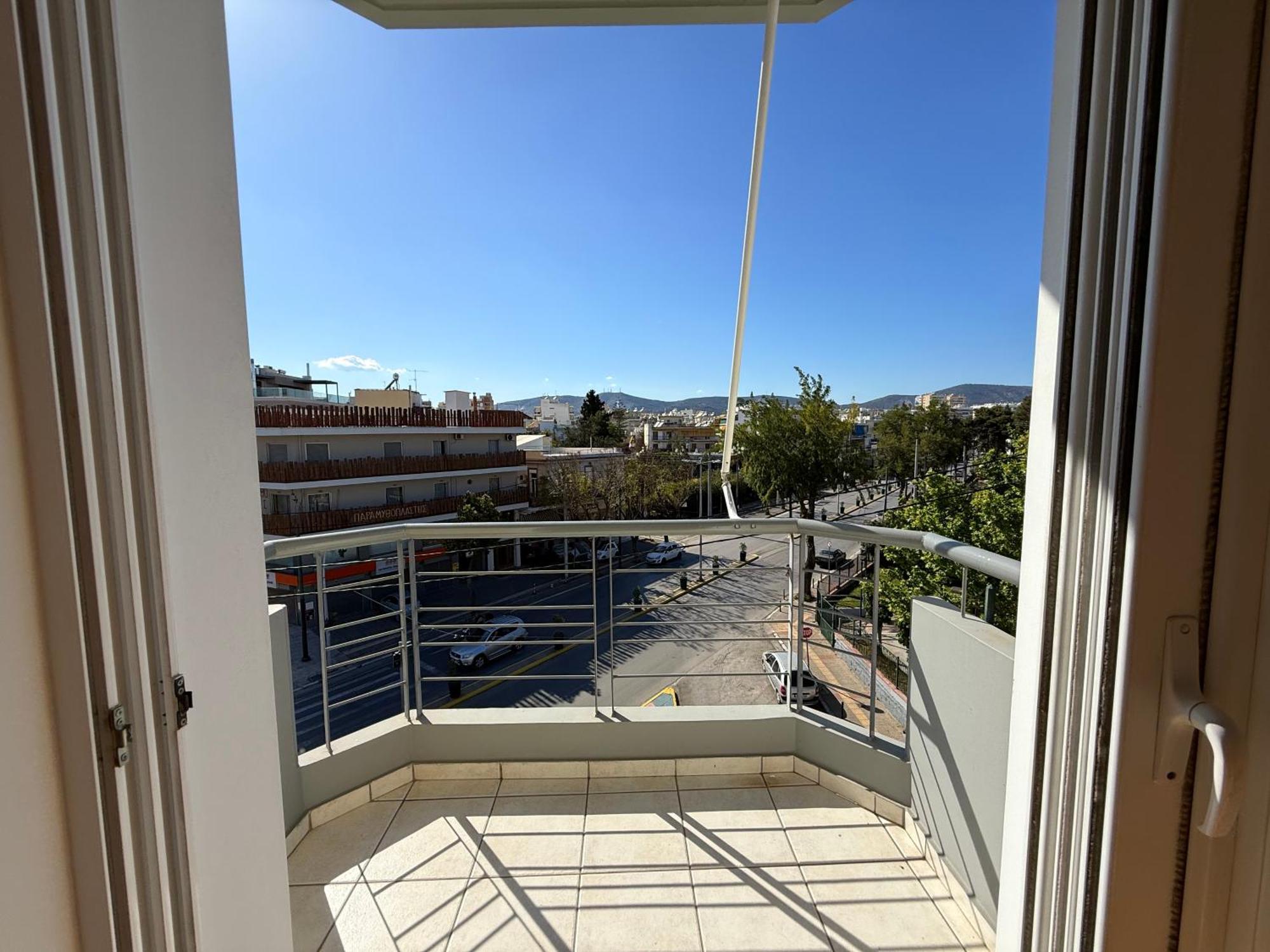 אתונה Sunny Home Private Jacuzzi Hydromassage Acropolis & Lycabettus Far View Parking 300M Metro Peristeri מראה חיצוני תמונה